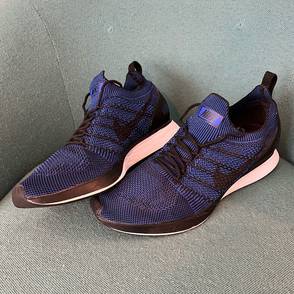 Nike Flyknit mariah (size 10.5)